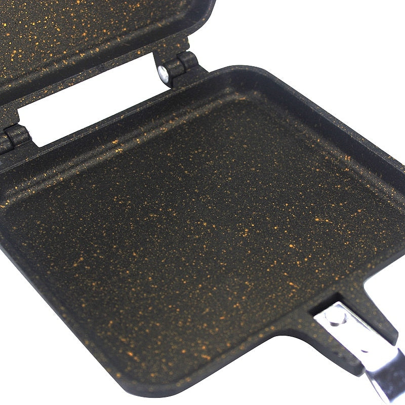 Sandwich Mold With Which You Will Quickly Toast Them To Enjoy Them - Height Kitchen